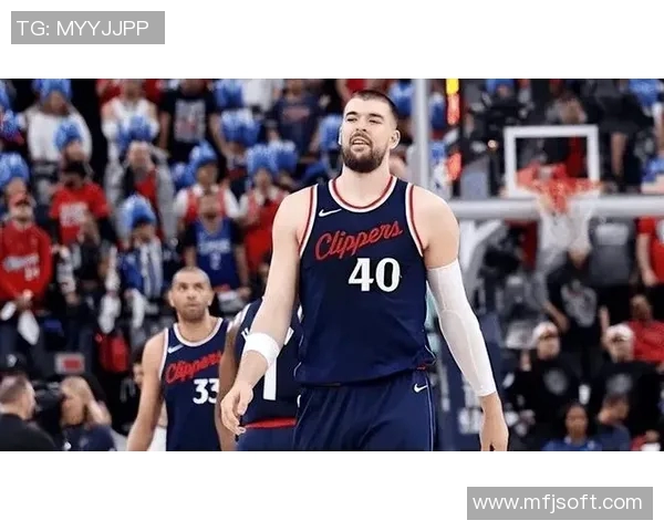 媒体人:快船用SGA换泡椒当时看是合理 但独行侠交易077注定悲剧 媒体人:快船用SGA换泡椒当时看是合理 但独行侠交易077注定悲剧