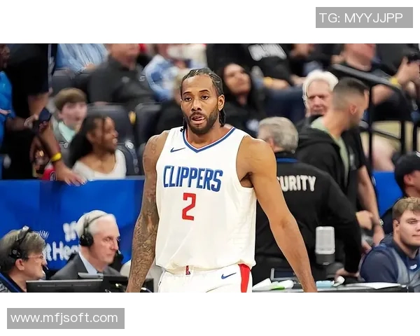 横扫东部第一!伦纳德55分创生涯巅峰,快船轻取活塞斩获4连胜 横扫东部第一!伦纳德55分创生涯巅峰,快船轻取活塞斩获4连胜